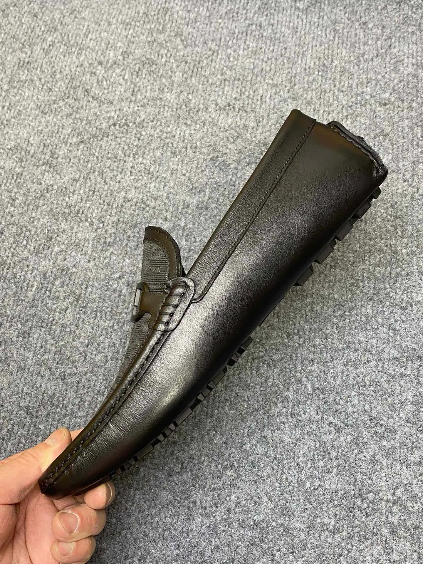 Men's Men's Shoes Men's Men's Shoes 💰700FENDI Fendi Men's Shoes are breathable and comfortable. Original development. Counters copy one to one. Imported cowhide. Niuri. 38 to 44. (can be ordered at 45.46. No returns or exchanges)